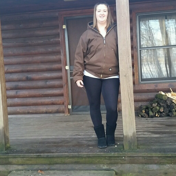 Meet your Posher, Haley - Picture 1 of 1